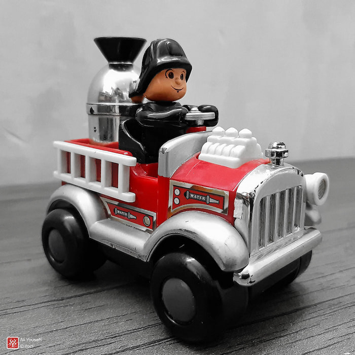 اولین اسباب بازی دوران کودکی من