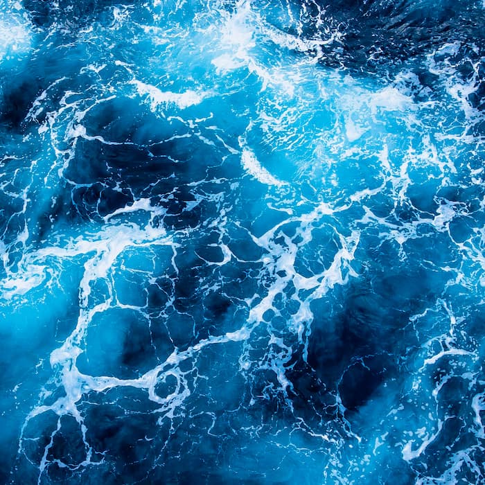 والپیپر بسیار زیبای آبی رنگ دریا با تم دارک