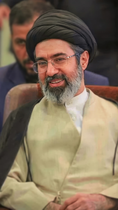 عکس پرتره جدید از سید مجتبی خامنه‌ای برای موبایل با کیفیت 4k