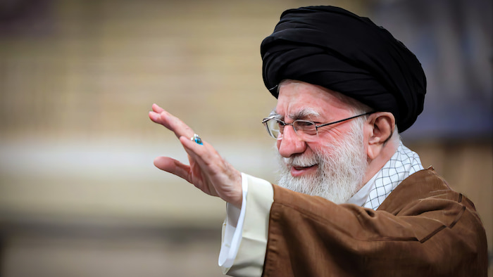 والپیپر امام شهید برای کامپیوتر با کیفیت 4k