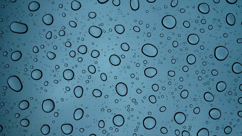 والپیپر بهاری قطرات باران روی شیشه - دسکتاپ