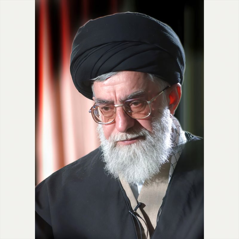 عکس قدیمی از رهبر شهید انقلاب در سال 1385